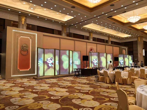貼膜屏進博會案例01.jpg